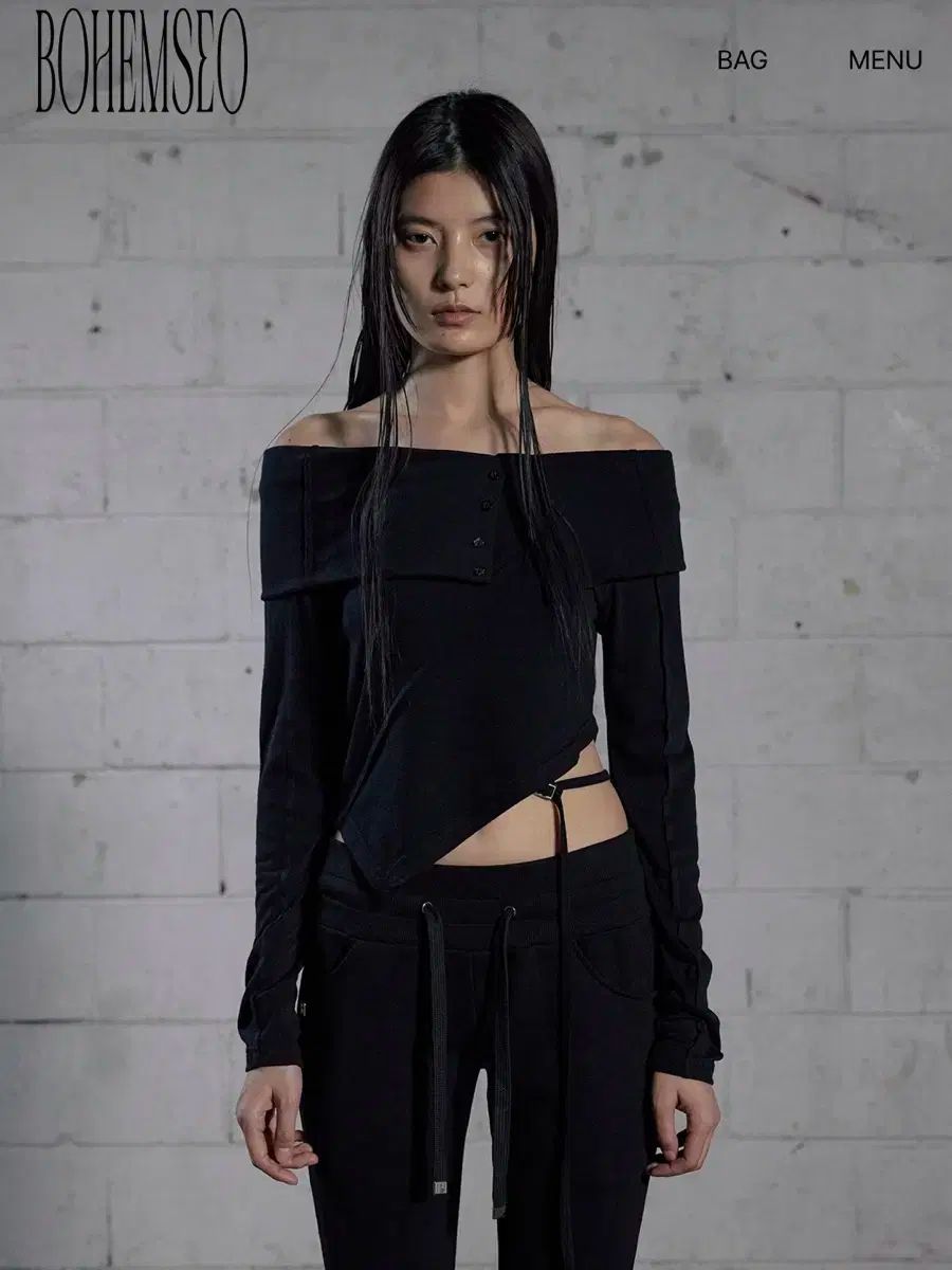 BOHEMSEO(ボヘミアンソウル) シャーリング オフショルダー Tシャツ 