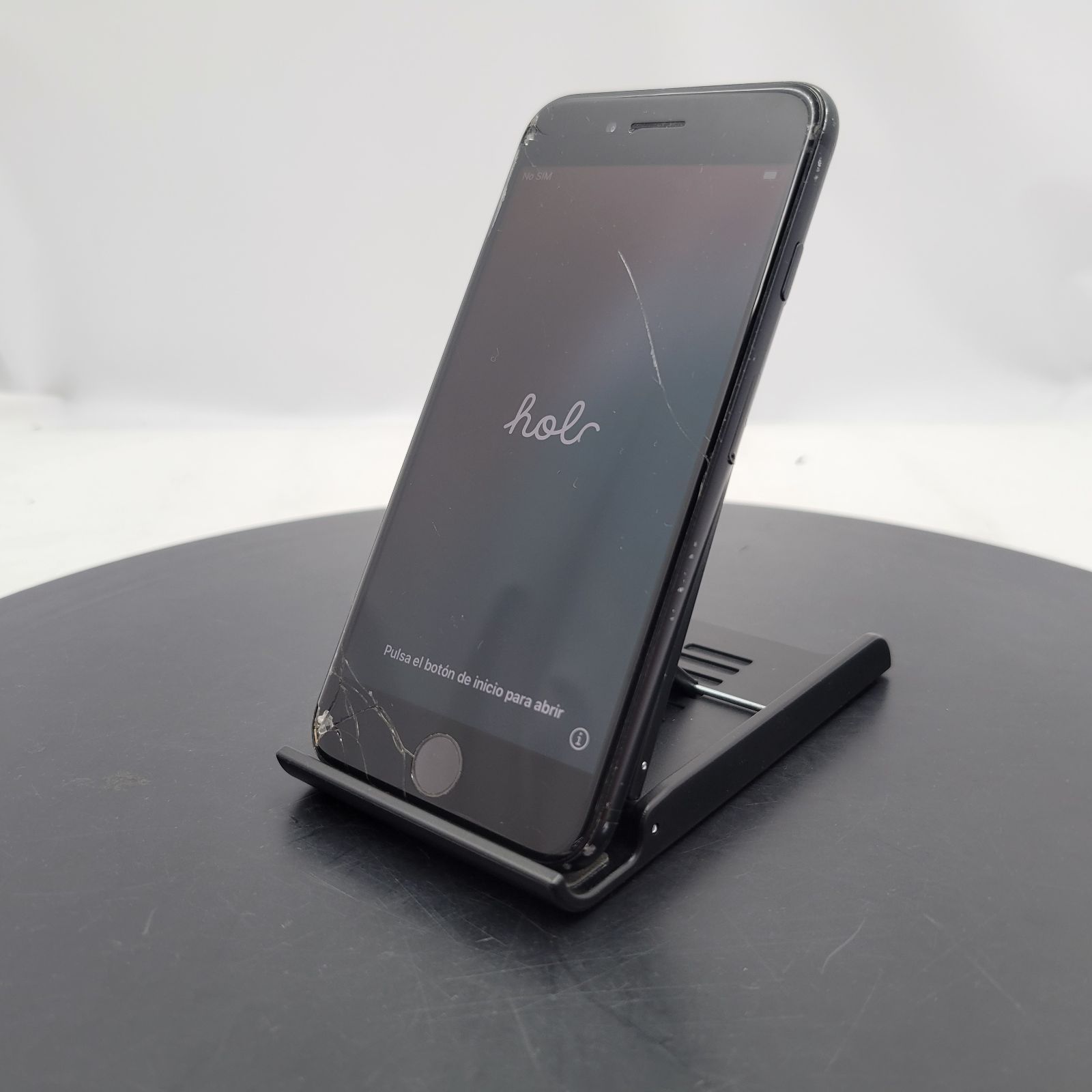 iPhone8Plus ゴールド64GB 本体 画面右下割れあり Apple iPhone 8 Plus