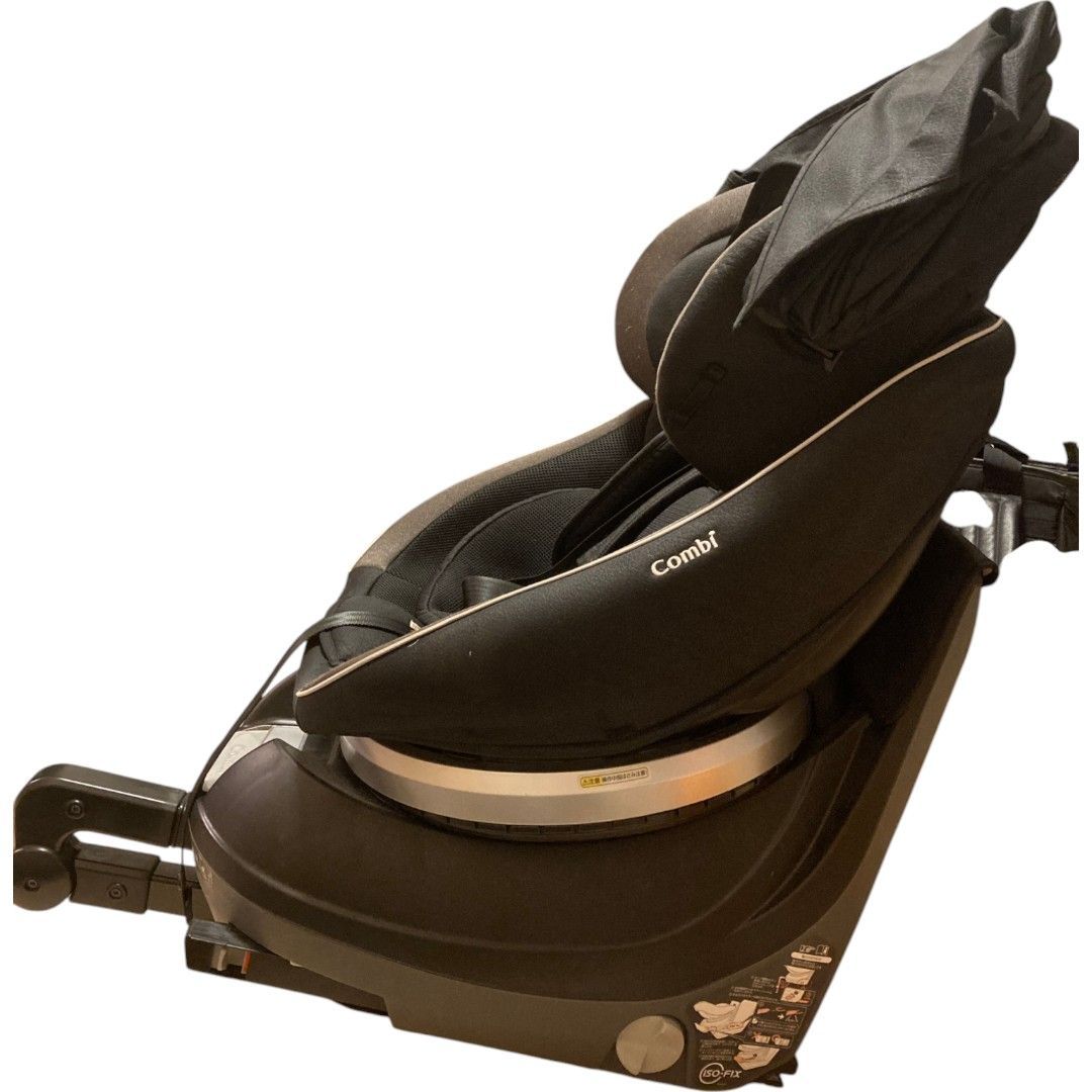 極美品 Combi コンビ チャイルドシート クルムーヴスマート新生児JK550 極美品コンビ クルムーヴスマート シートベルト式 チャイルドシート