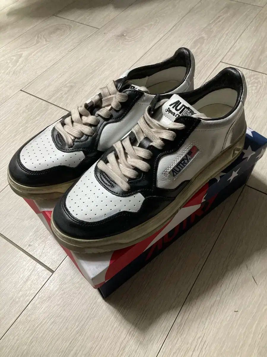 新品 AUTRY(オートリー) メダリスト ヴィンテージ 41 【公式通販】