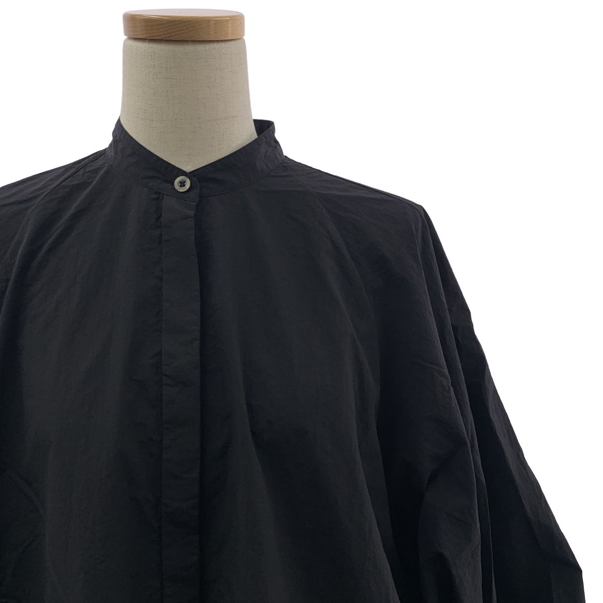 LE PHIL ルフィル ボリュームスリーブ ロゴボタン ギャザー シャツ ブラウス F ブラック レディース