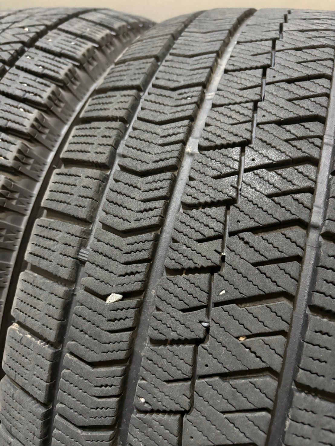 205|55R16 BRIDGESTONE|VRX2