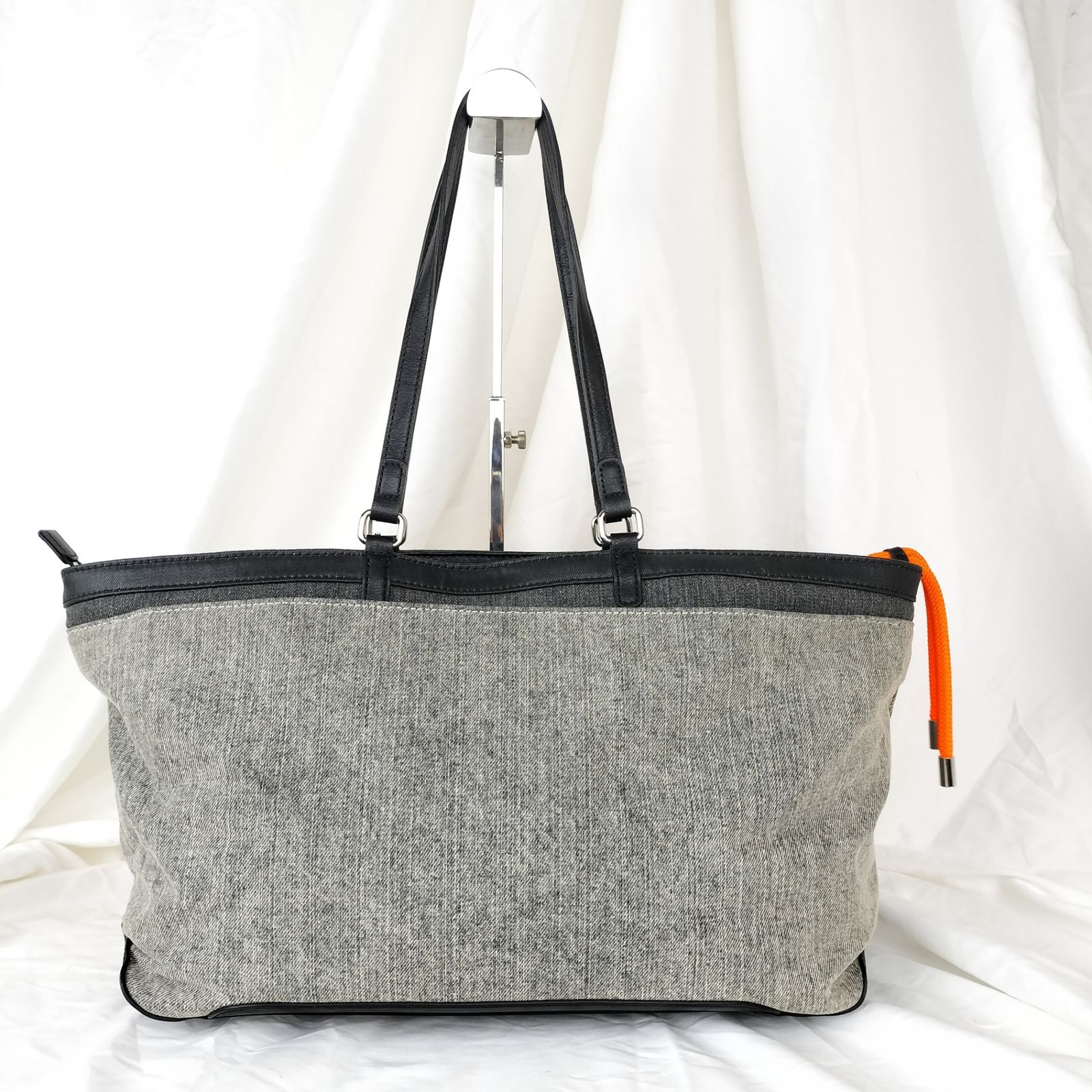 美品　ディーゼル トートバッグ　大容量　肩掛け　デニム　黒×グレー　434 機能美×スポーティスタイル✨】 DIESEL ディーゼル トートバッグ