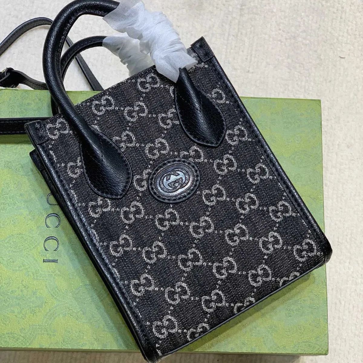 新品未使用 箱付  GUCCI ノベルティトートバッグ 専用ページ