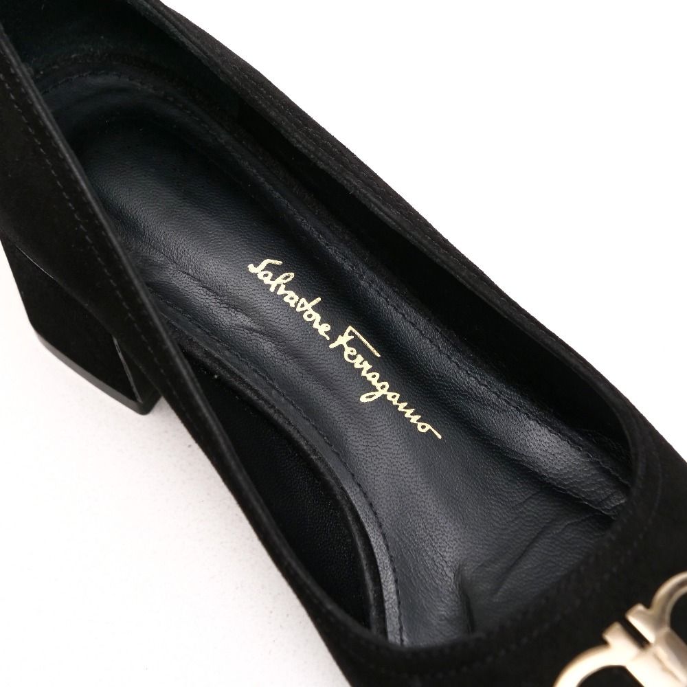 Salvatore Ferragamo サルヴァトーレフェラガモ パンプス サイズ