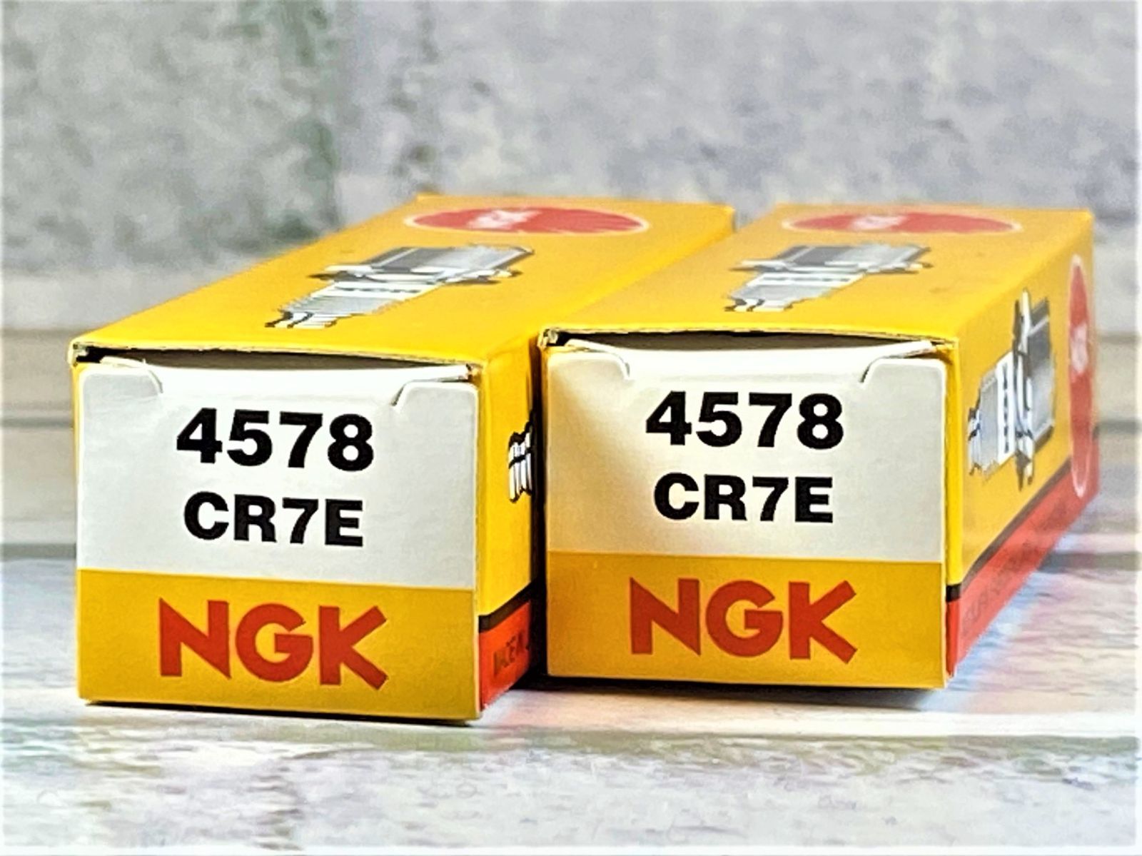 ＮＧＫ　ＣＲ７Ｅ　２本セット　カワサキ　バルカン８００、Ｃ　ＶＮ８００Ａ　９５ー　適合　新品！