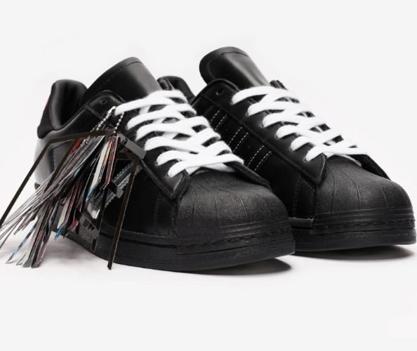 adidas Superstar Pleasures アディダス スーパースター プレジャーズ GY5691 コラボ スニーカー ブラック 黒 レディース 24cm