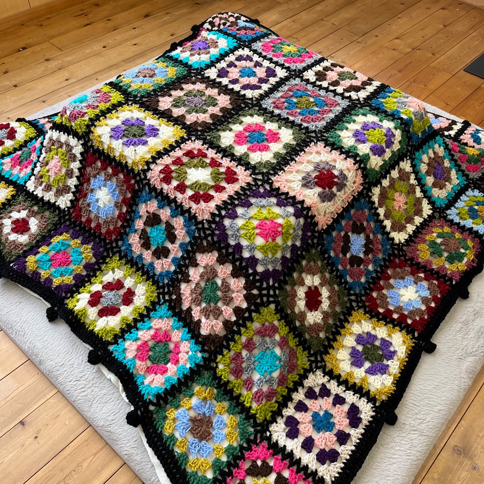 ハンドメイド・マルチカバー・こたつ上掛・正方形大判・純毛毛糸使用・サイズ変更可能 ハンドメイド・マルチカバー・こたつ上掛・正方形大判・純毛毛糸使用