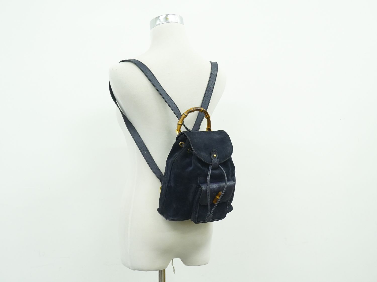 ★交渉中 GUCCI バンブースエード リュック ネイビー GUCCI - 本物 グッチ GUCCI バンブー リュックサック バック