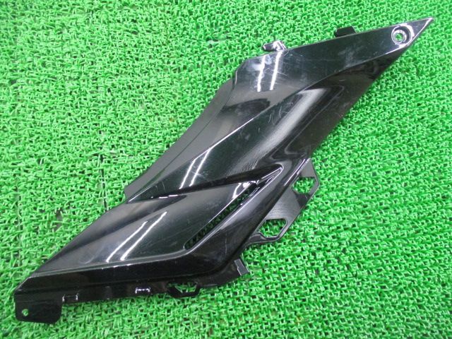 GSX250R サイドカバー 左右 黒 20K0 スズキ 純正 バイク 部品 DN11A