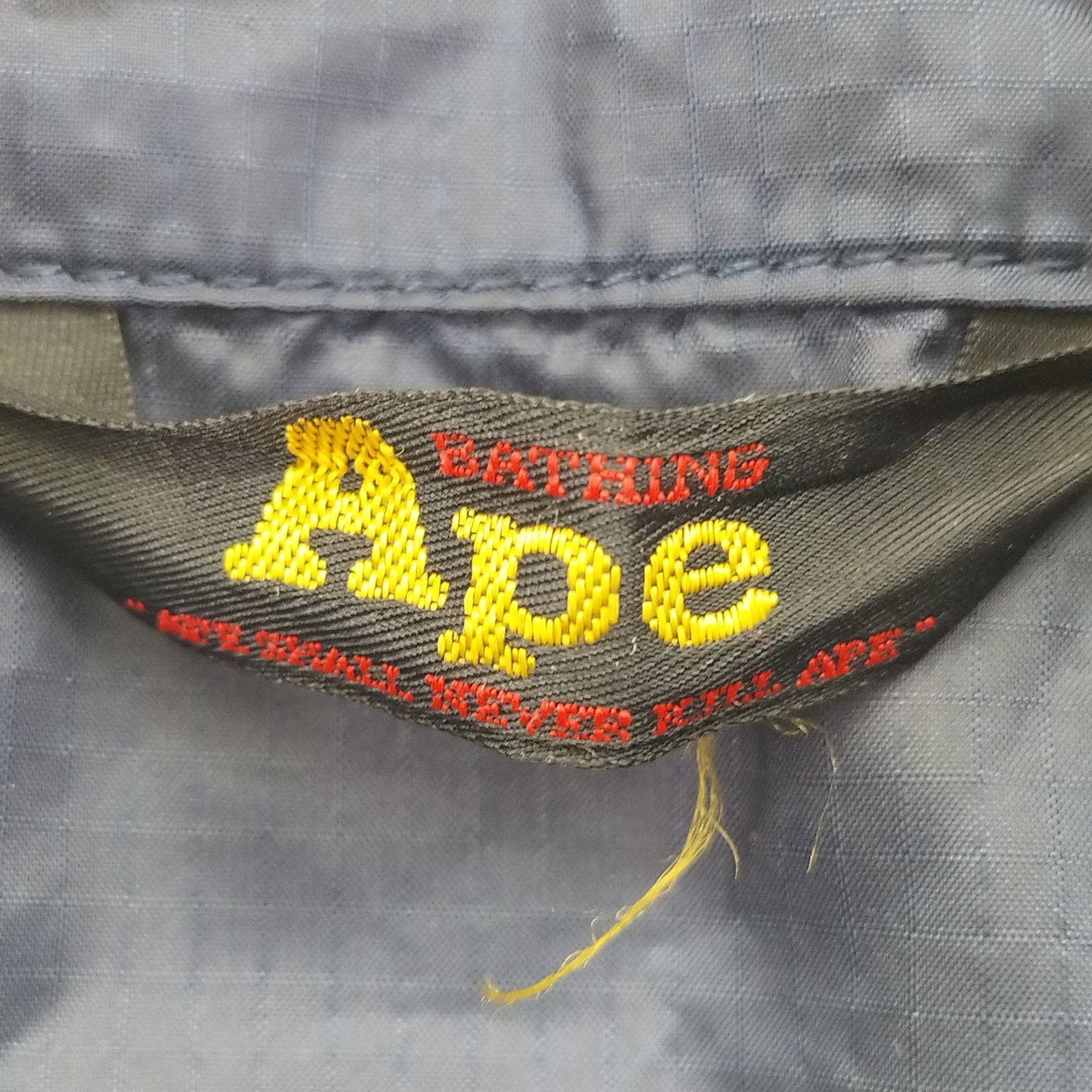 アベイシングエイプ A BATHING APE 90S 初期三角黒タグ ナイロン