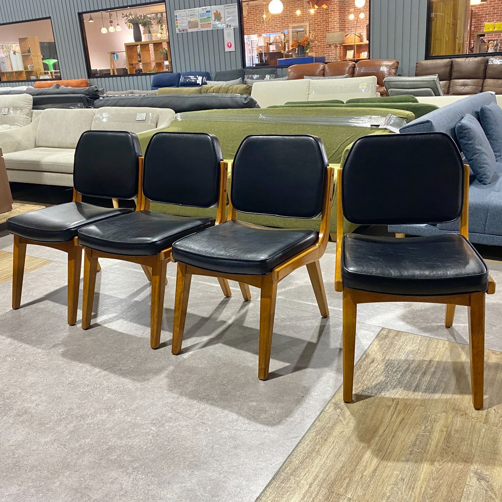 シエラチェア ジャーナルスタンダード ファニチャー アクメ