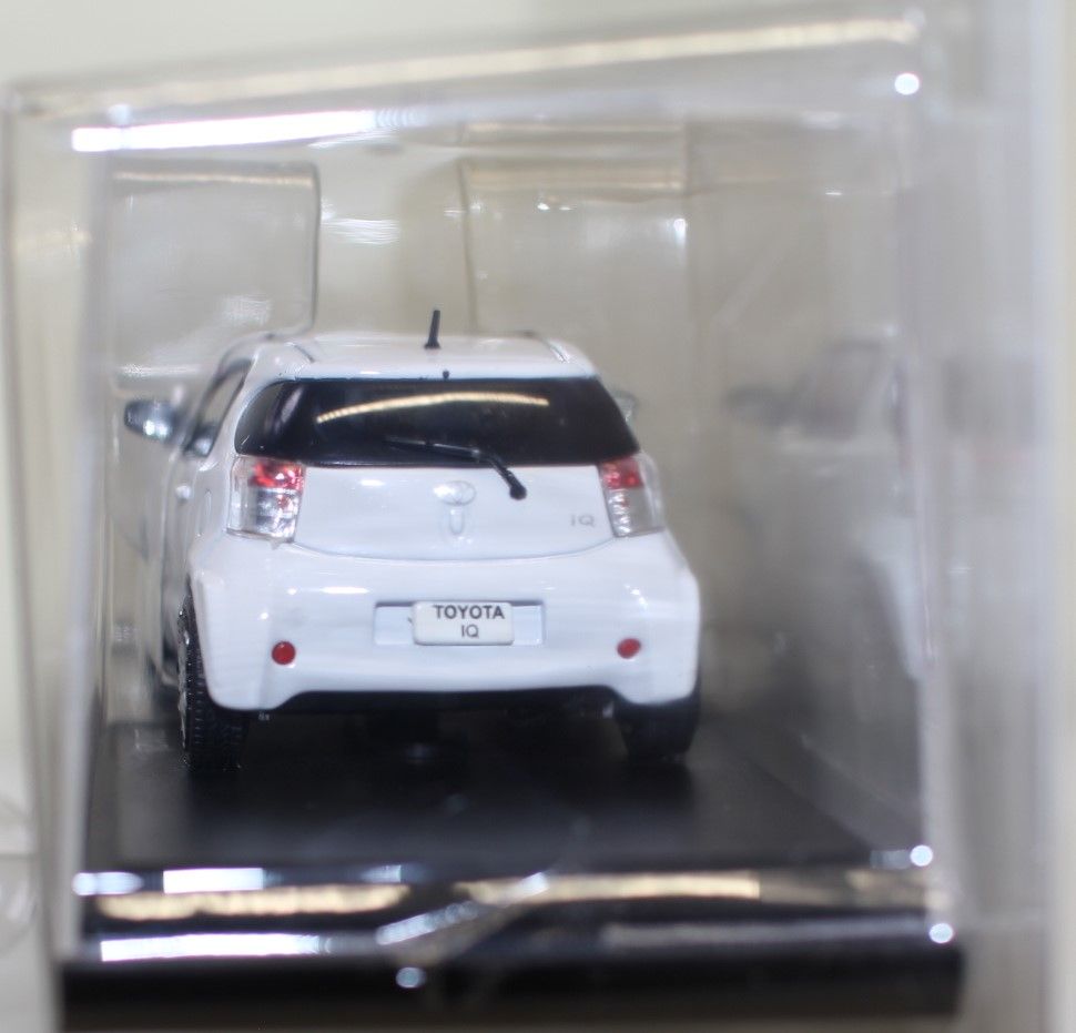 USED 未開封ホイール変形1/43 国産名車コレクション トヨタ IQ