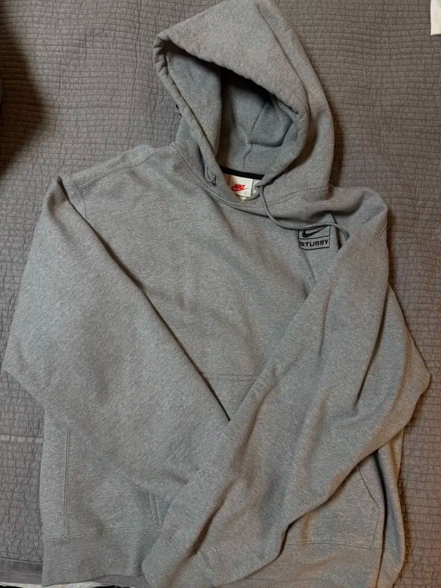 STUSSY ステューシー Nike ナイキ フード付きTシャツ