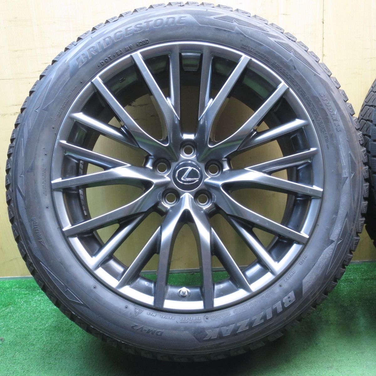 センサー付！キレイ☆レクサス RX Fスポーツ 純正 235/55R20 