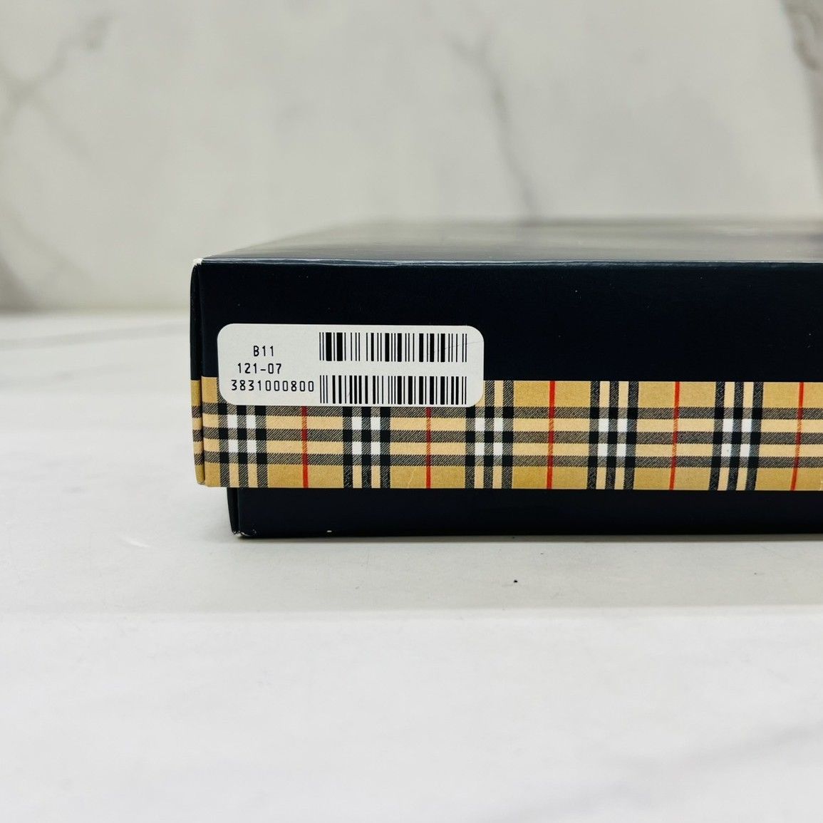 BURBERRY バーバリー ウール ひざ掛け ネイビー ノバチェック 75×130 MARWIL-DEMENAGEMENTS_CH