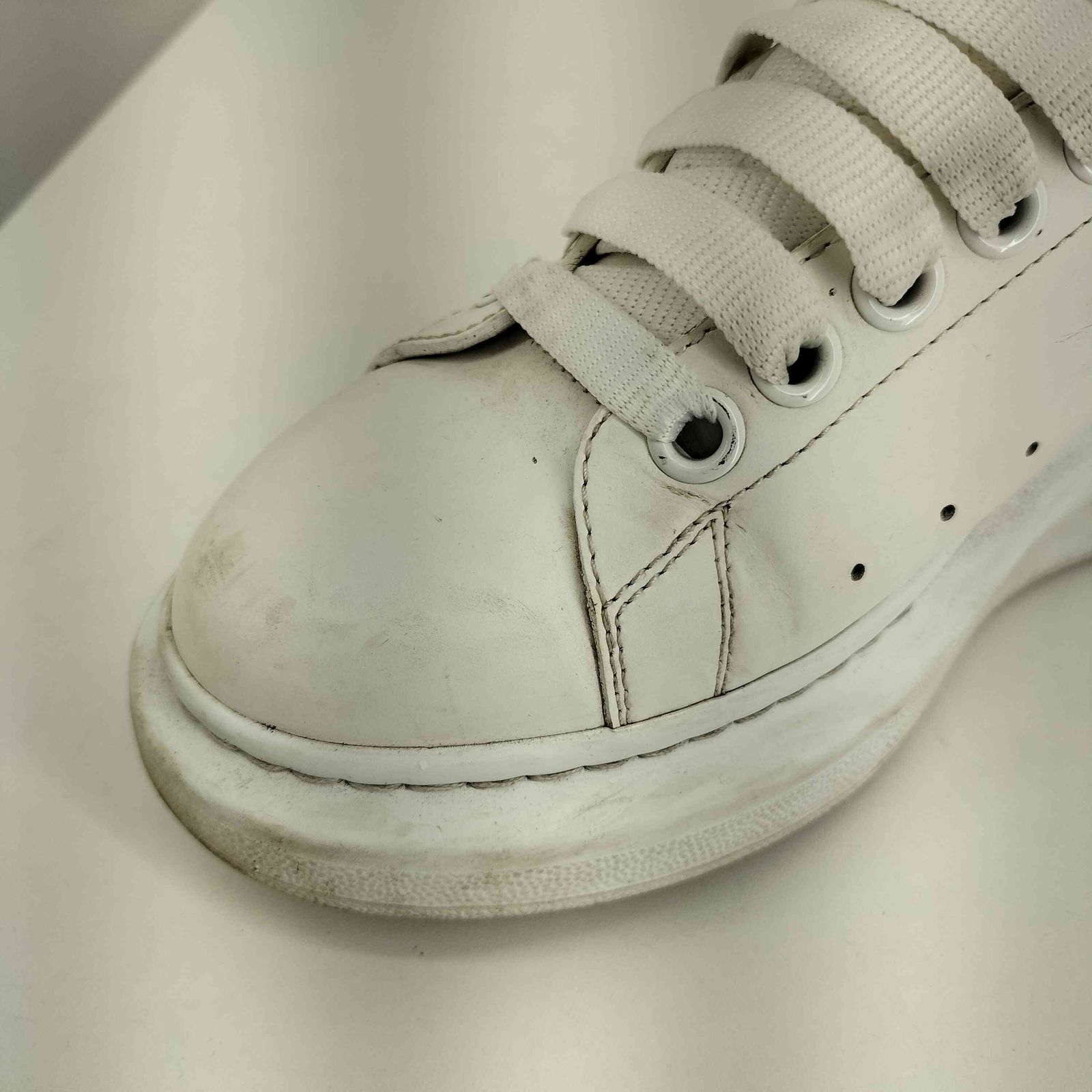 美品✨ アレキサンダーマッマクイーン ソールエンボス メンズ 28cm相当 Alexander McQueen OVERSIZED SNEAKER（オーバーサイズ