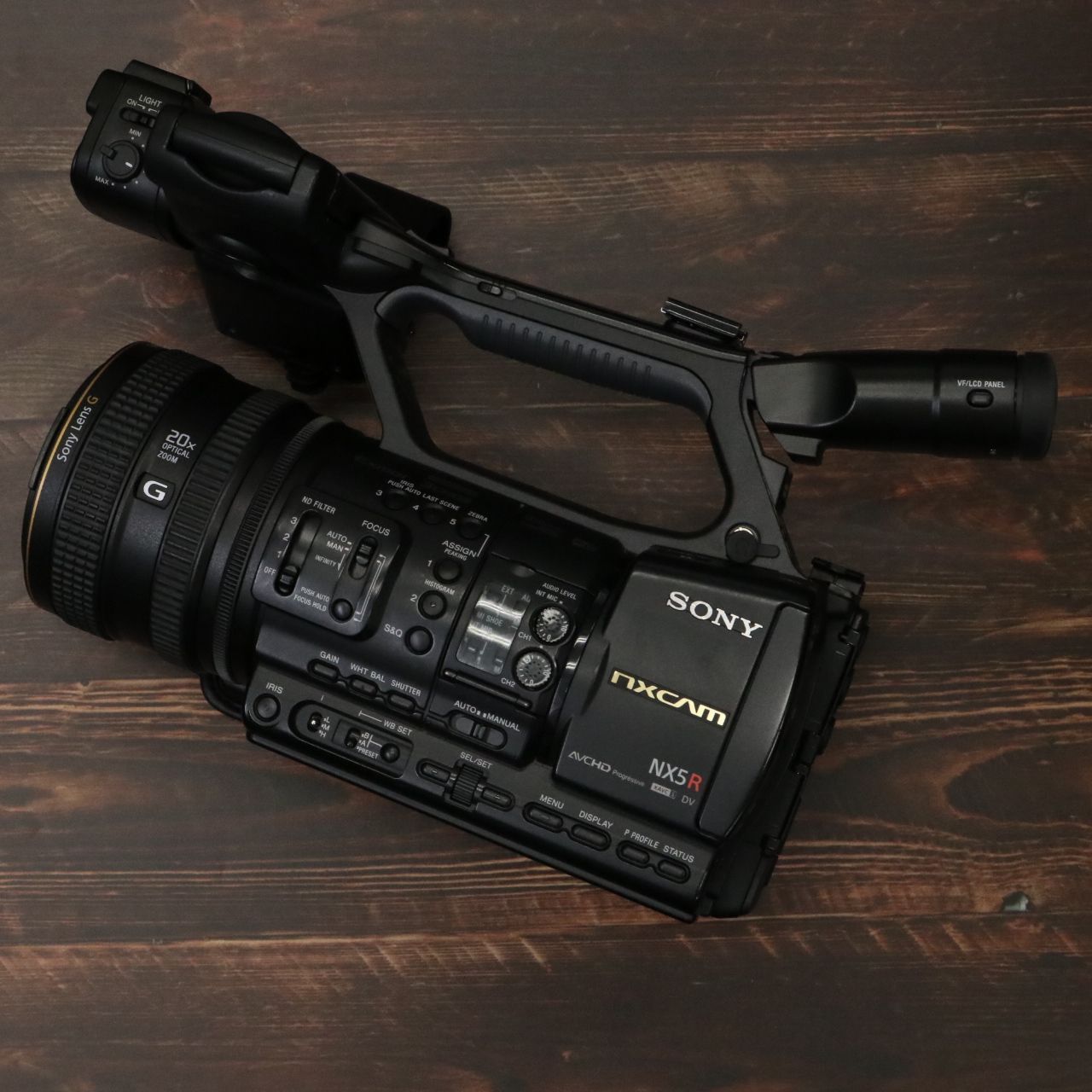 上品 Sony HXR-NX5R NXCAMカムコーダー 通電時間16×10H 5344