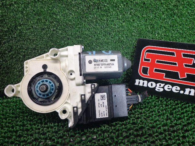 マグネット 1FC9564 FC4-1 フォルクスワーゲン ニュービートル ABA-9CBFS 2008年