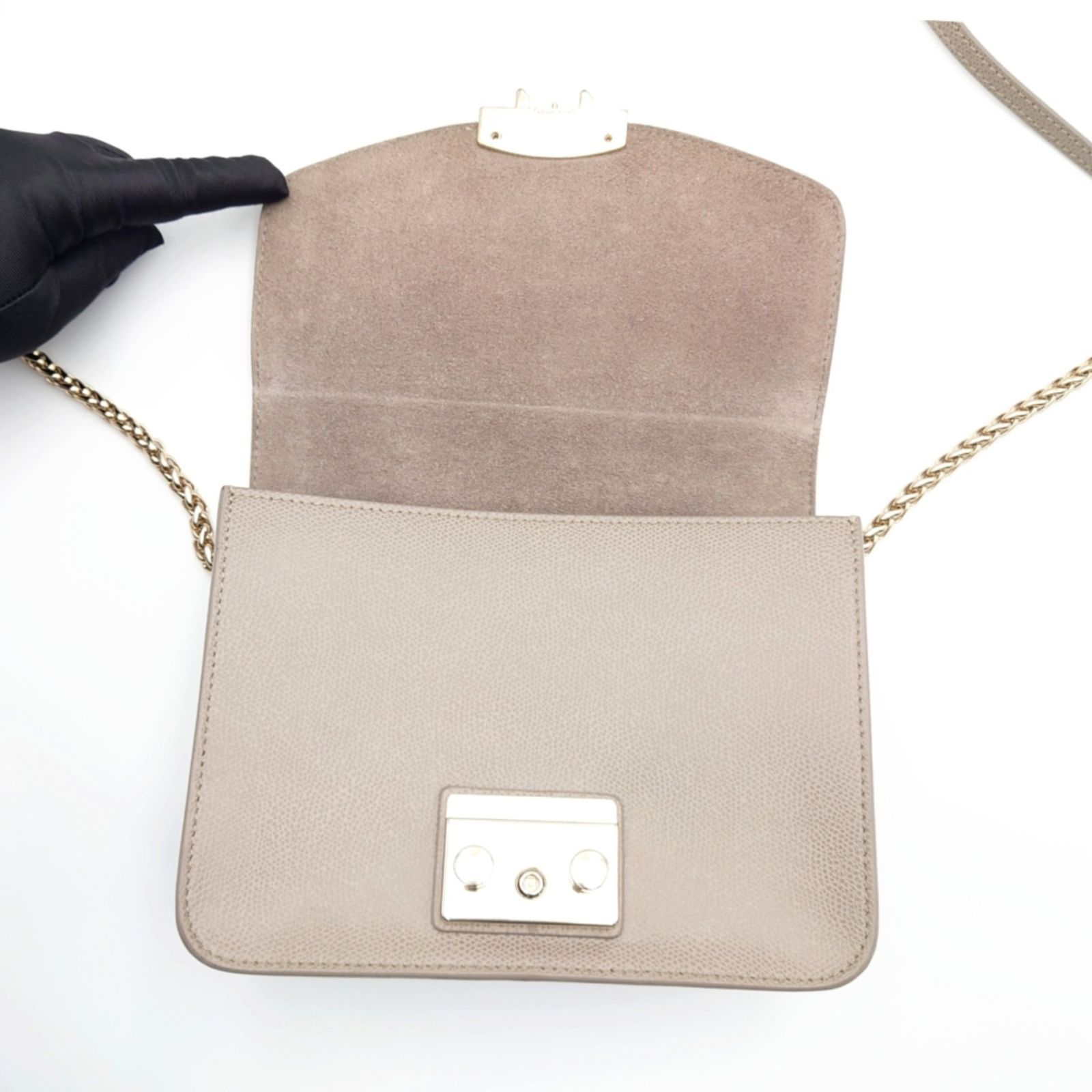 美品 FURLA メトロポリス グレージュ チェーンショルダーバッグ 本革 フルラ FURLA メトロポリス チェーンショルダー バッグ