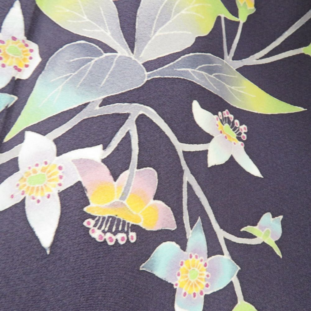 本加賀友禅 訪問着 稲手明仁 枝花文様 紫色 作家物 落款入 正絹 単衣 広衿 一つ紋 左三階松紋 フォーマル 本場加賀友禅染 身丈156cm 本加賀友禅 訪問着 稲手明仁 枝花文様 紫色 作家物 落款入 正絹 単衣