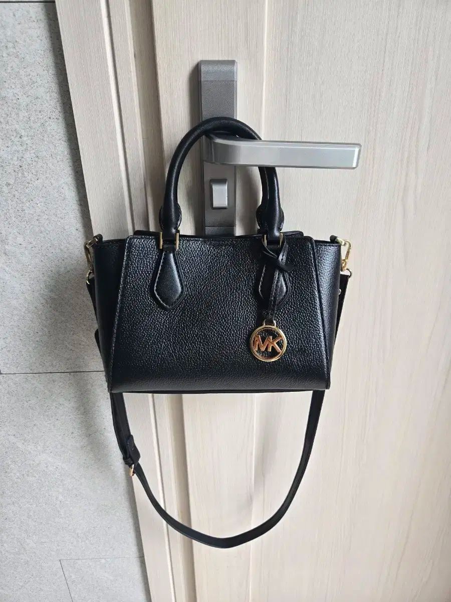 MICHAEL KORS マイケル コース ブラック バッグ