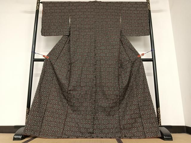 気*ば様 本場大島紬 秋名バラ 龍郷 可愛いピンクの絣 正絹i-3442 本場大島紬 秋名バラ 龍郷 可愛いピンクの絣 正絹i-3442 - メルカリ