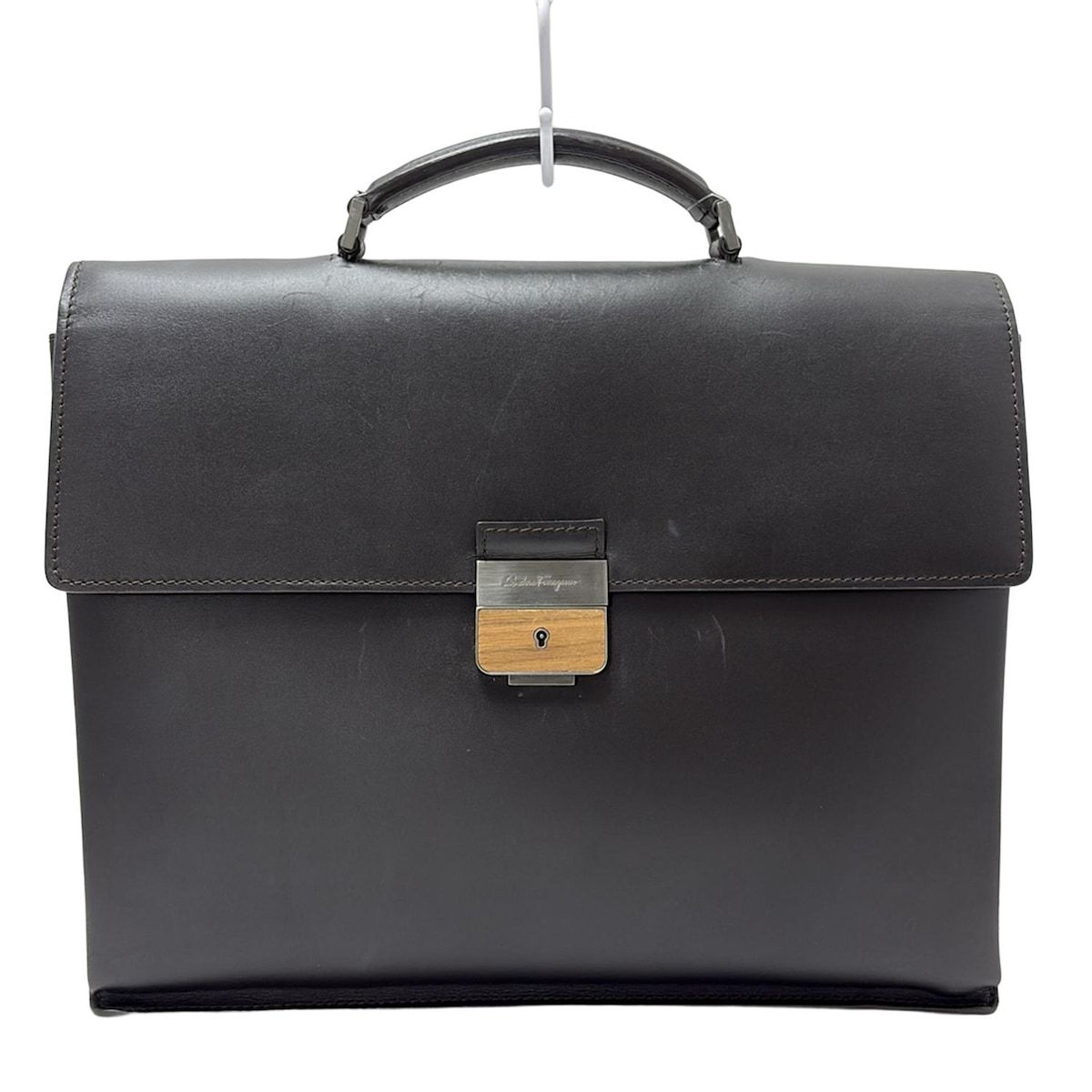 FERRAGAMO|SalvatoreFerragamo サルバトーレフェラガモ ビジネスバッグ - 黒 本体ロックあり レザー