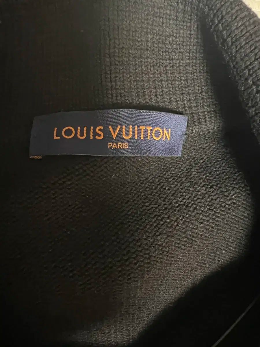 卍 Louis