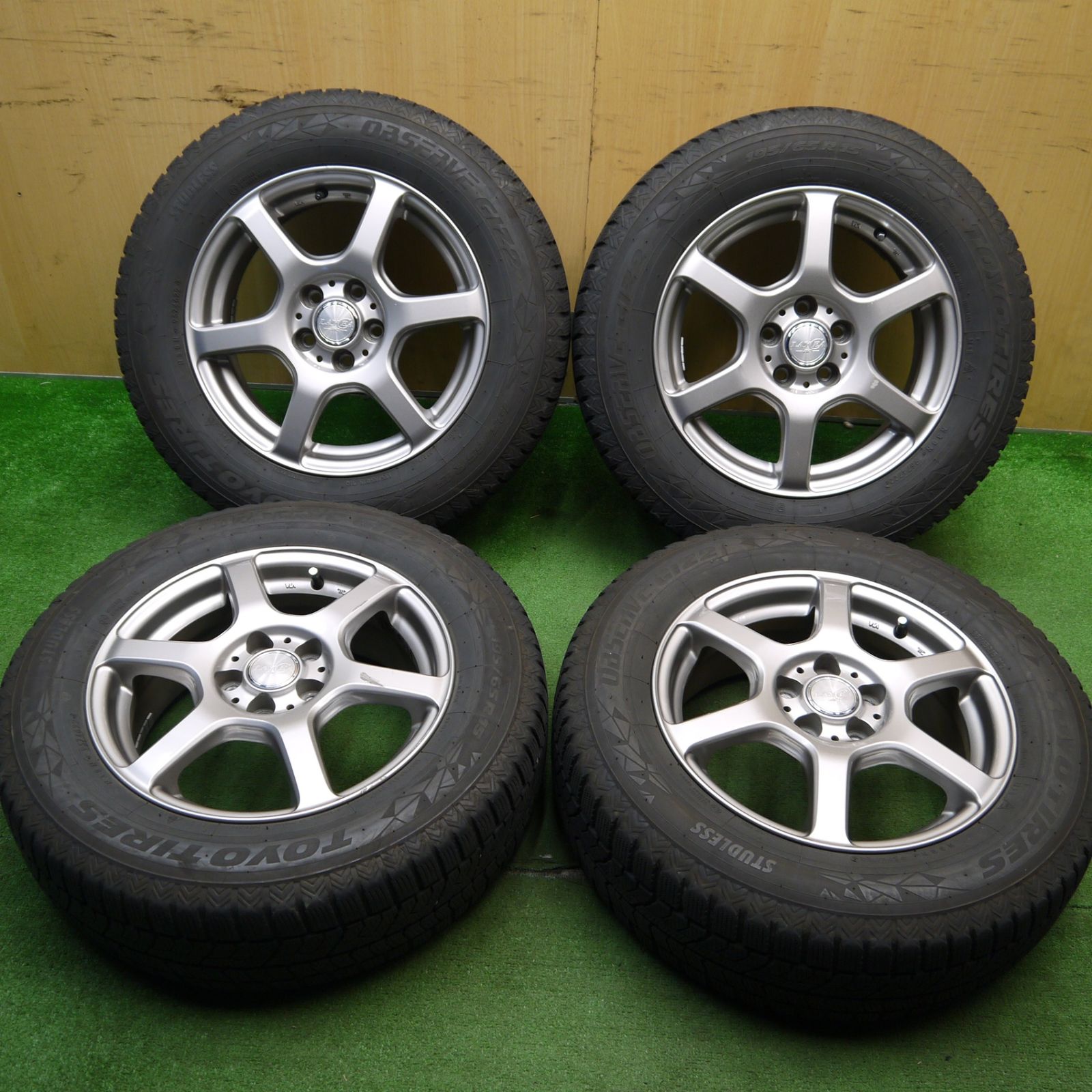 4本価格！22年☆プリウス 等 195/65R15 スタッドレス トーヨー 