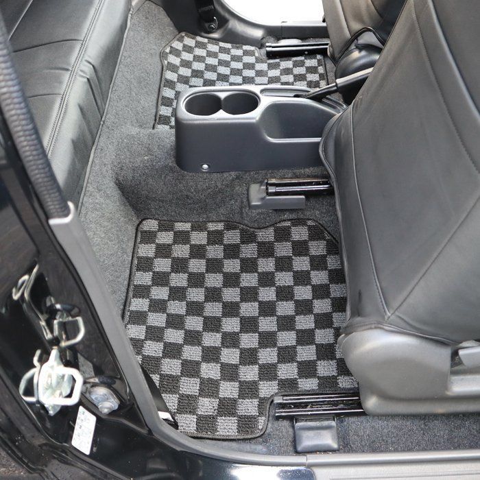 JB23 ジムニー MT車 フロアマット チェック 柄 黒 / 灰 4点-送料店舗負担