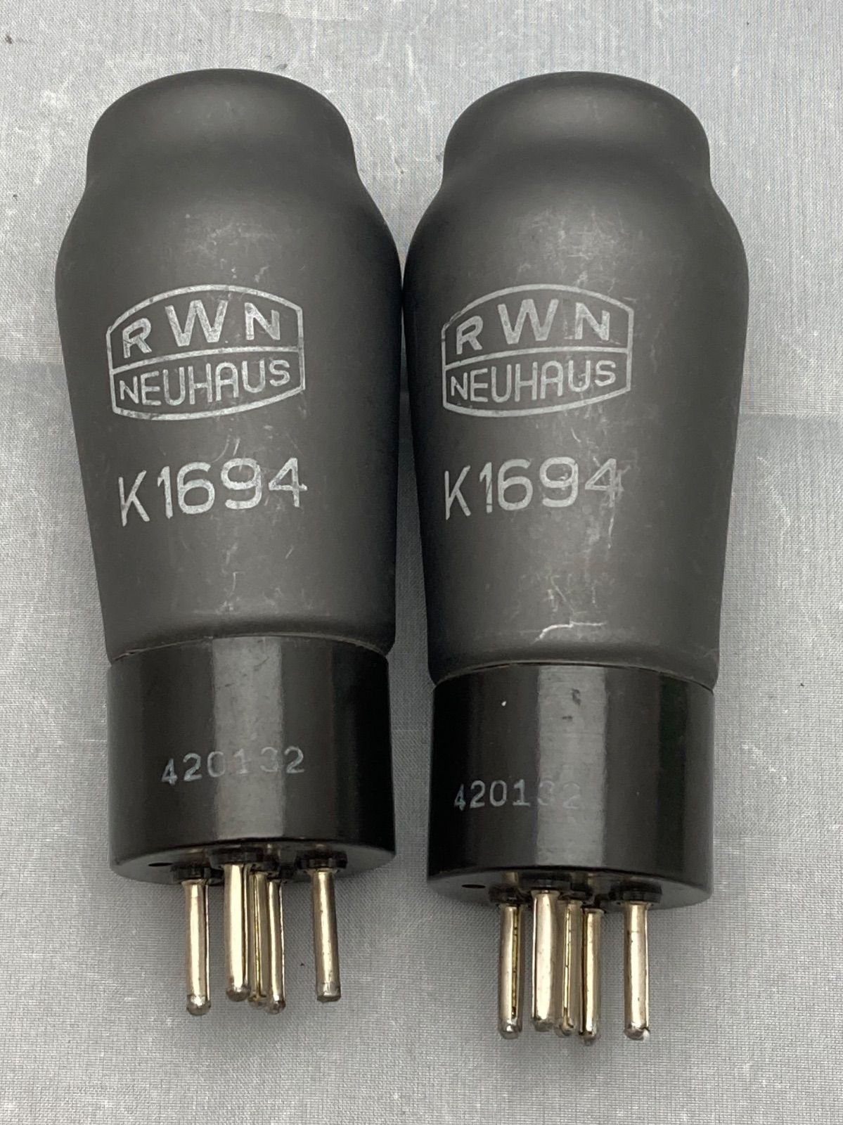 RWNNEUHAUS K1694 真空管 2本セット