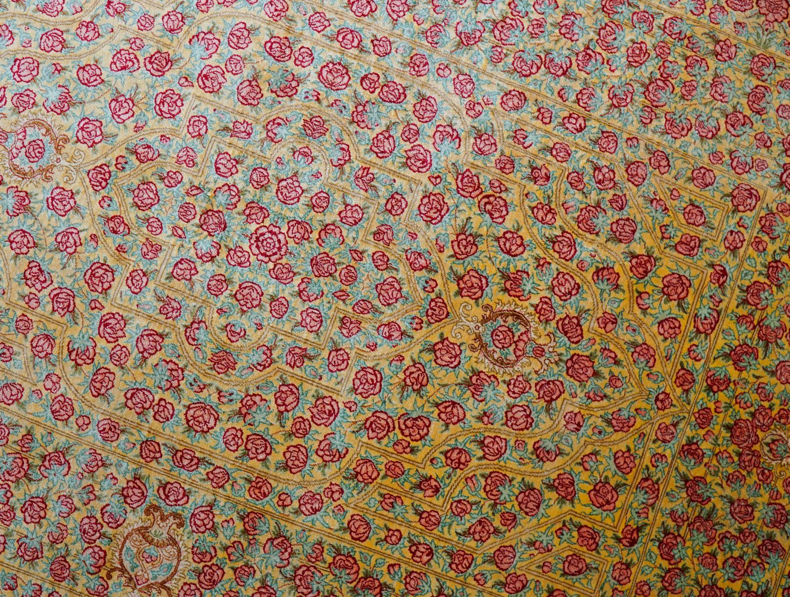 150×100cm ペルシャ手織りクム産のシルク100%絨毯 証明書付