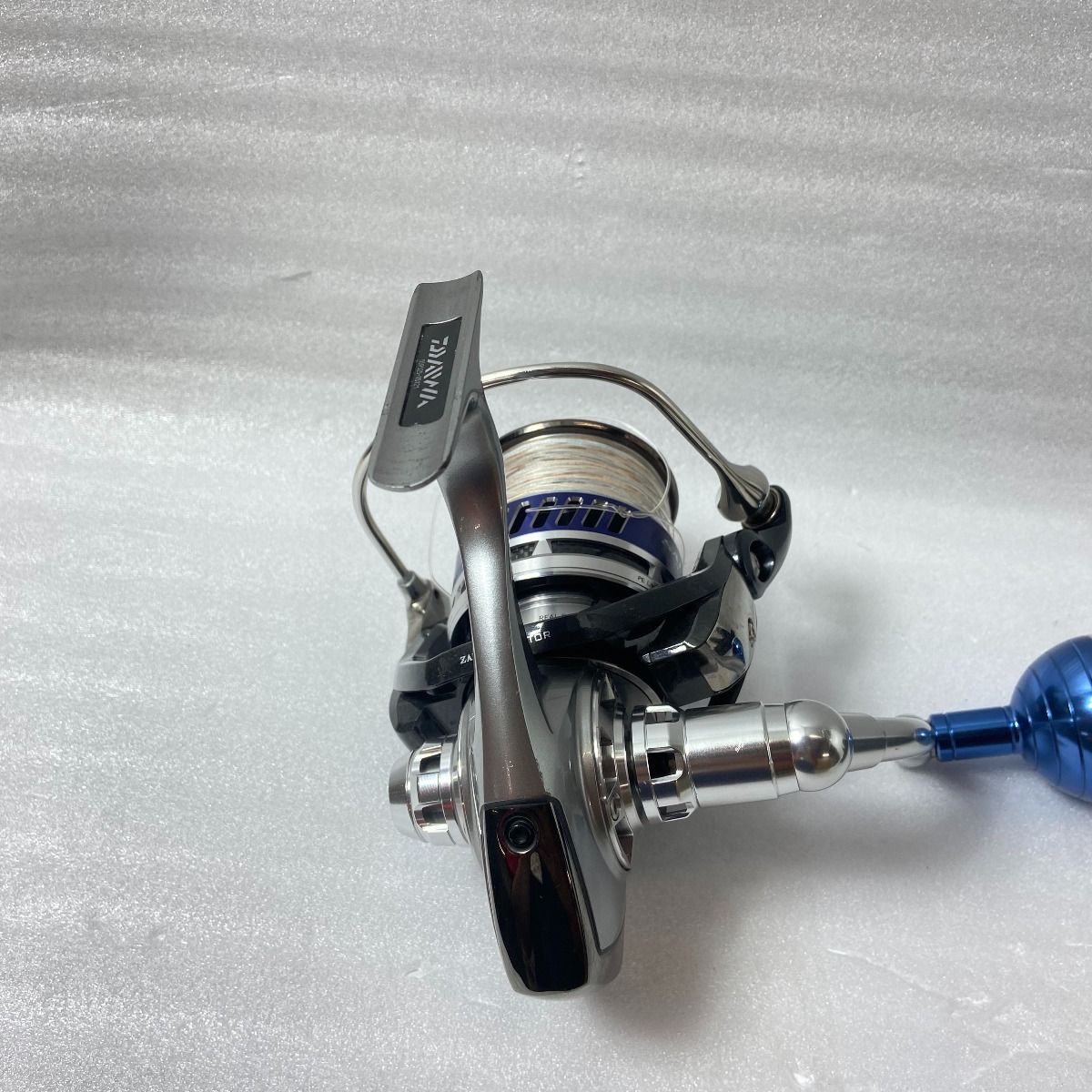 ΨΨDAIWA ダイワ 10ソルティガ4500 059525 スピニングリール ケース付