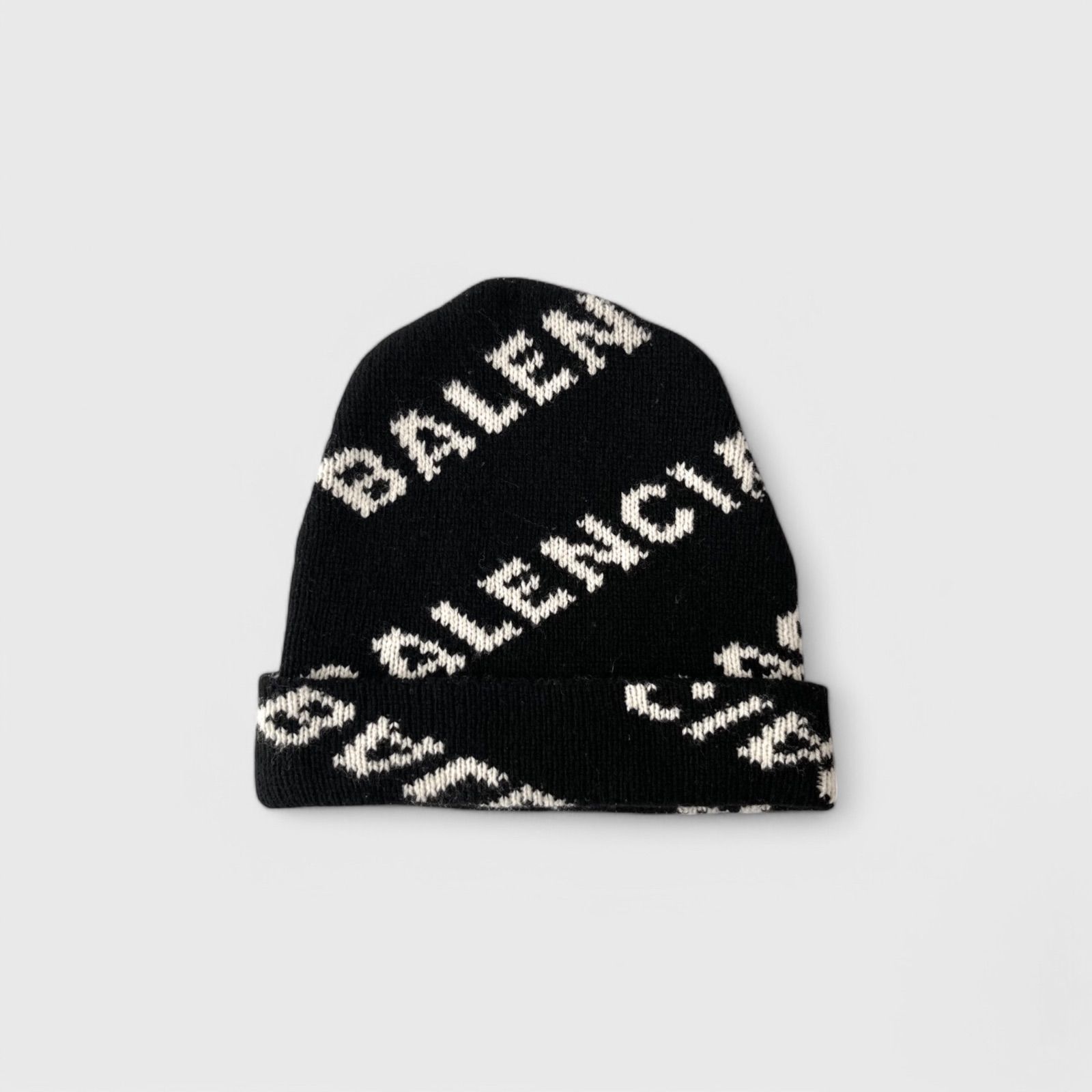 BALENCIAGA バレンシアガ ビーニー ブラック ホワイト ロゴ ニット帽
