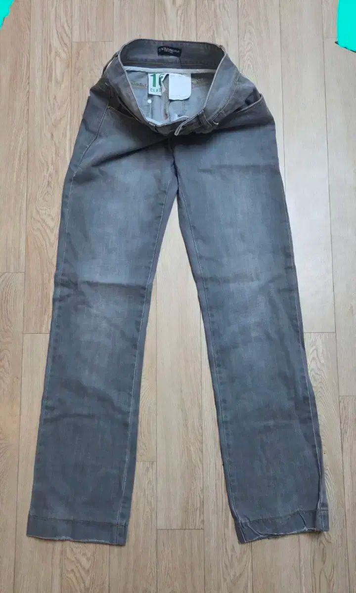 レディース Dolce-Gabbana ドルチェ&ガッバーナ コットンジーンズ 30 サイズ 巻尺写真 参考にしてください