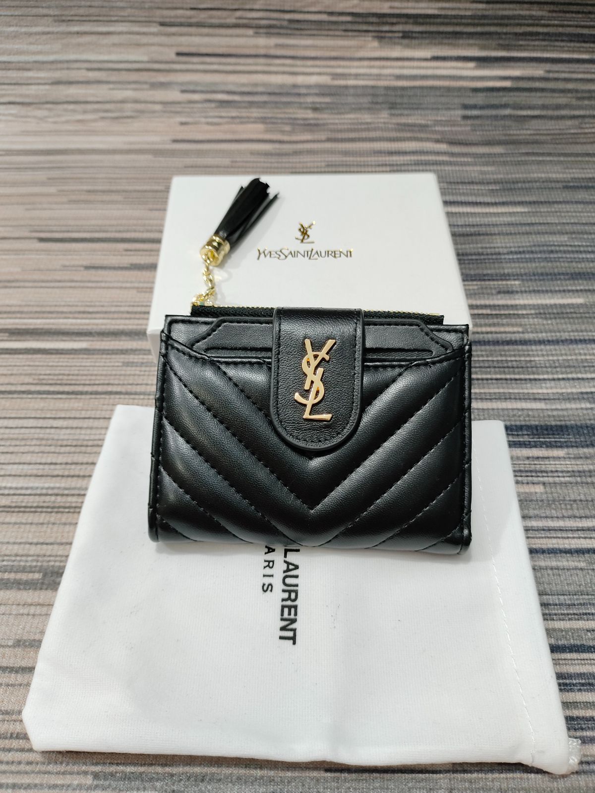 超素敵Saint Laurent(サンローラン)折り財布ブラック箱付きお値下げ中即購入oｋレディース