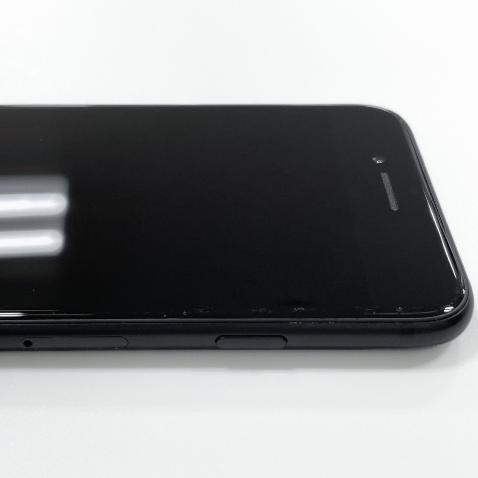 iPhoneSE 第二世代　バッテリー状態79% 最大容量79％ バッテリーが劣化しているサインが出ていれば交換
