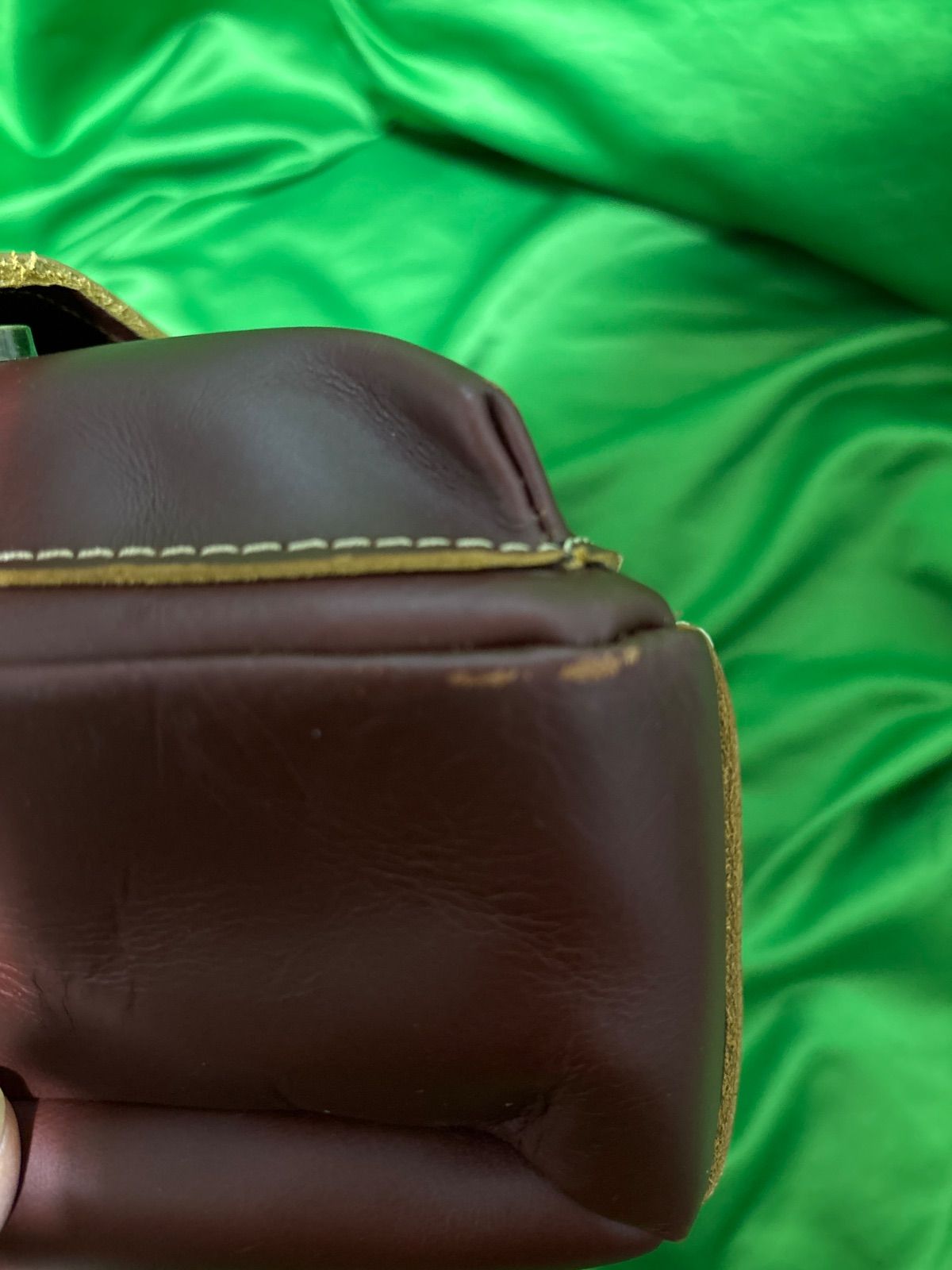 メッセンジャーバッグ