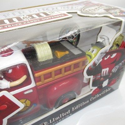 M&M's 消防車 チョコディスペンサー　レア M&M's 消防車 チョコディスペンサー レア