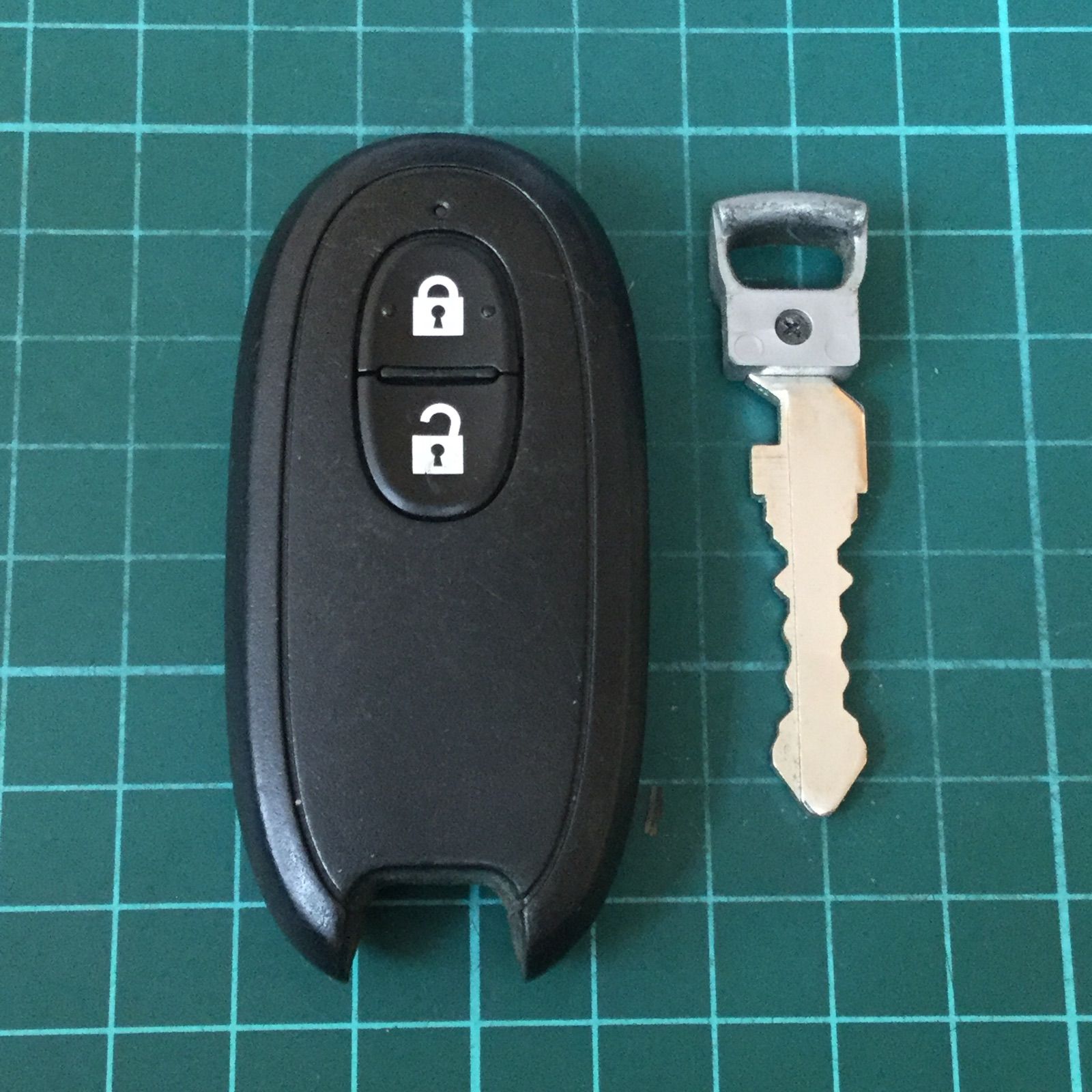 スズキ純正スマートキー　ラパンHE22s 10個　007.YUUL0212.5. SU10654 点灯無し スズキ 純正 007YUUL0212 HE22S ラパン MH23S ワゴン