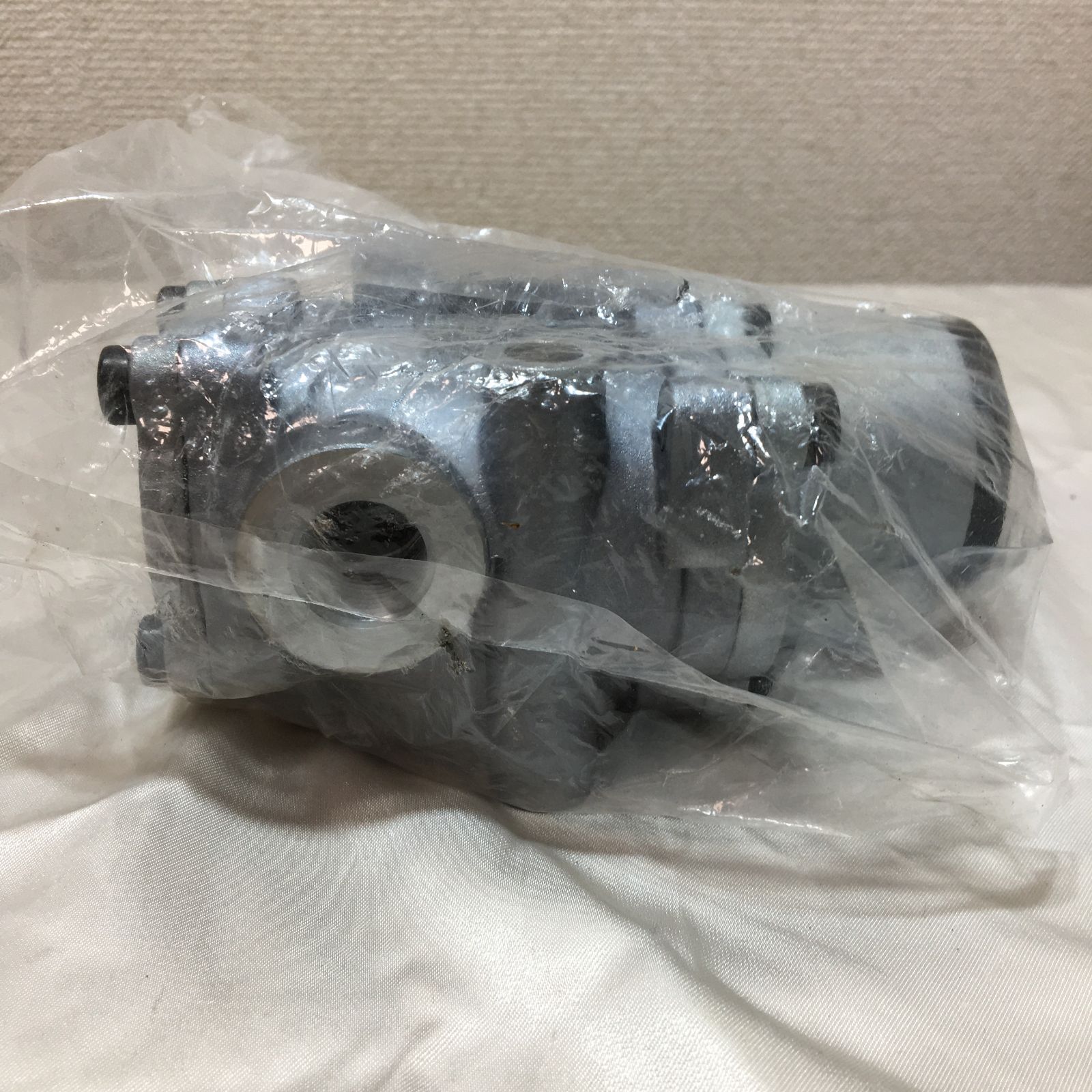 未使用 新品 日野 ABSバルブ WABCO ABS ソレノイドモジュレータバルブ 
