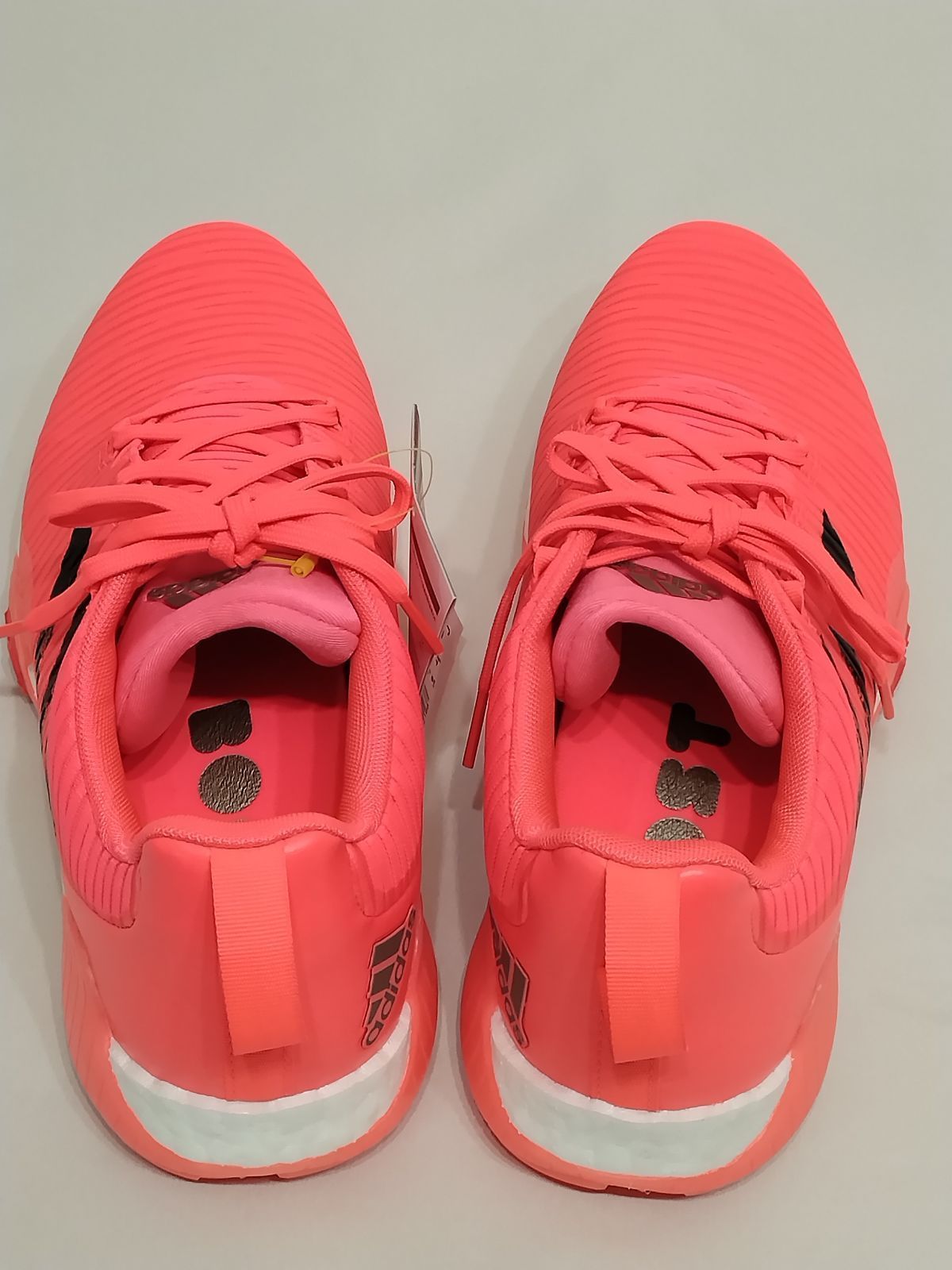 adidas シューズ