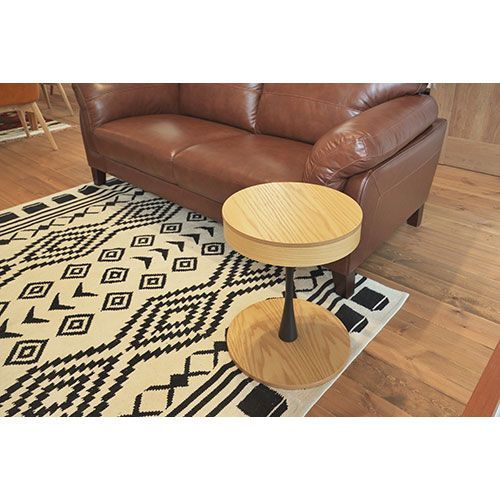 サイドテーブル