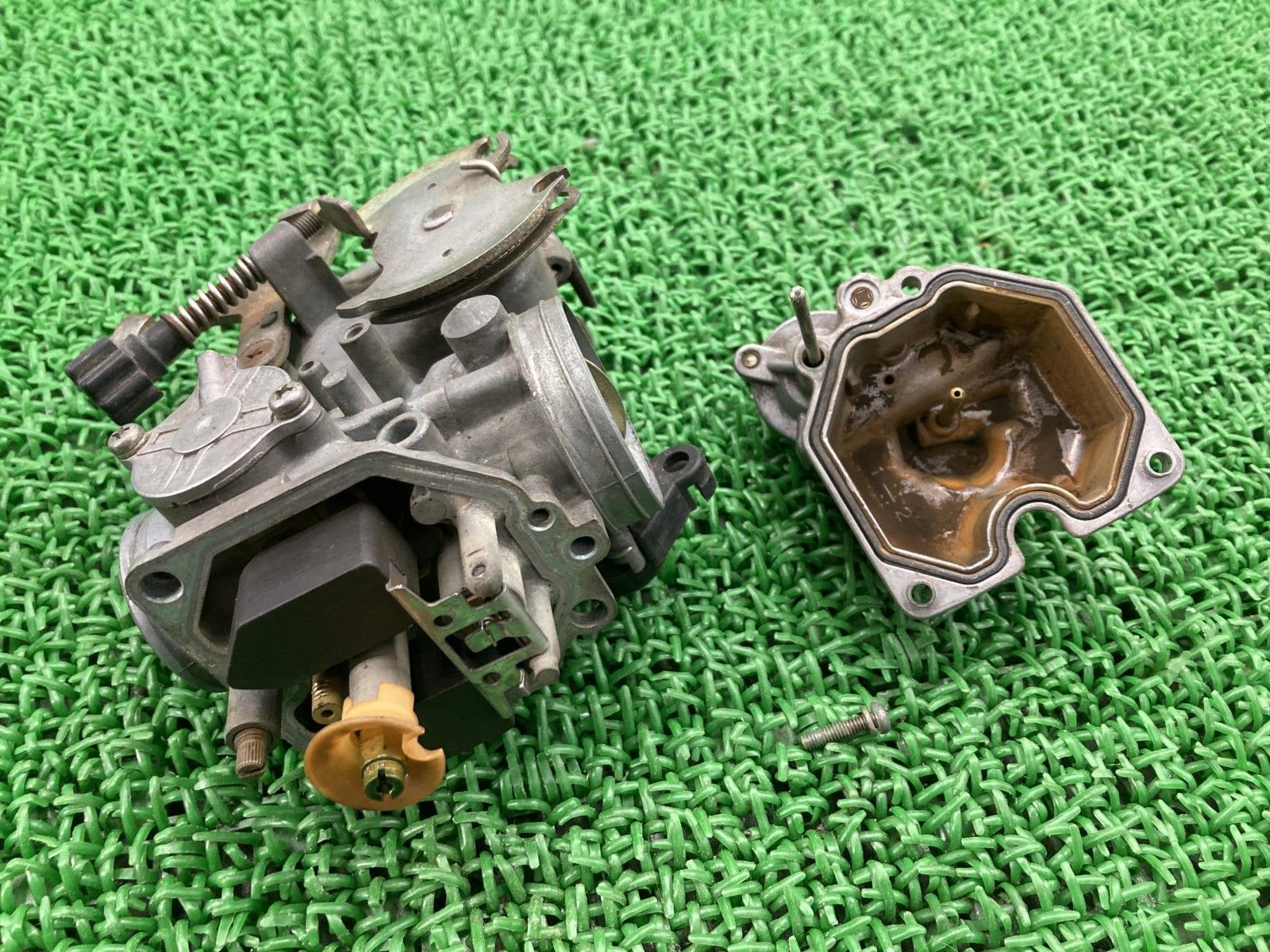 XL250R キャブレター 10C[A]TVウ ホンダ 純正 中古 バイク 部品 パリダカール 修復素材に 車検 Genuine 16 XL250R キャブレター 10C[A]TVウ ホンダ 純正 バイク 部品 パリ