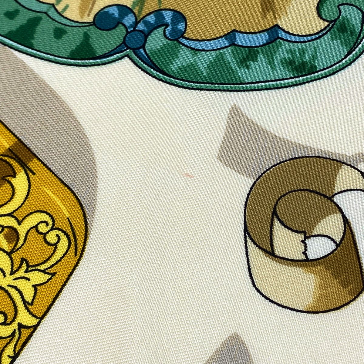 HERMESエルメス　スカーフ COPEAUX（おが屑） C.1998 HERMES Silk Scarf / エルメス・シルクスカーフ(Copeaux