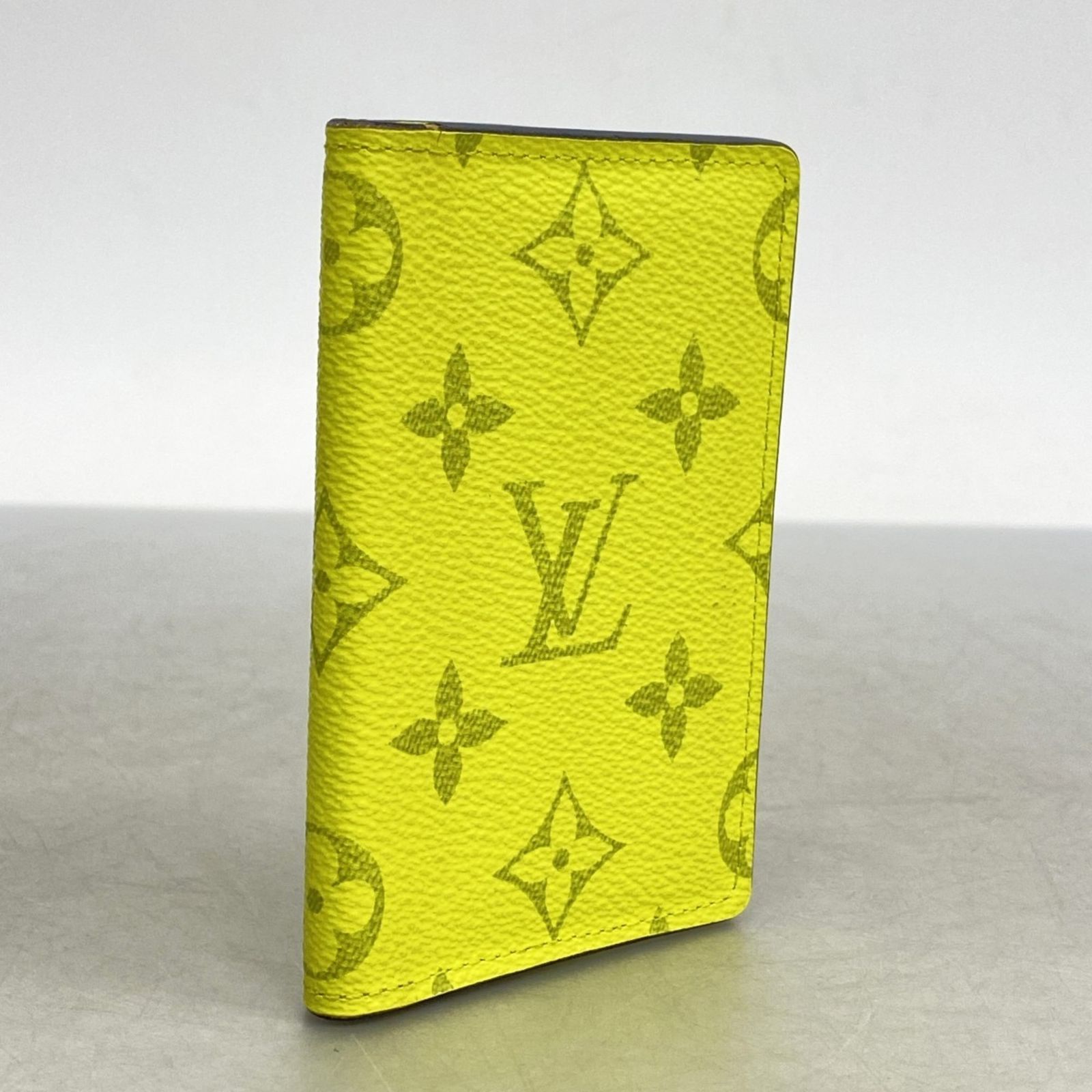 ルイヴィトン　オーガナイザードゥポッシュ タイガラマ　名刺入れ　白　近年 楽天市場】LOUIS VUITTON(ルイヴィトン) タイガラマ