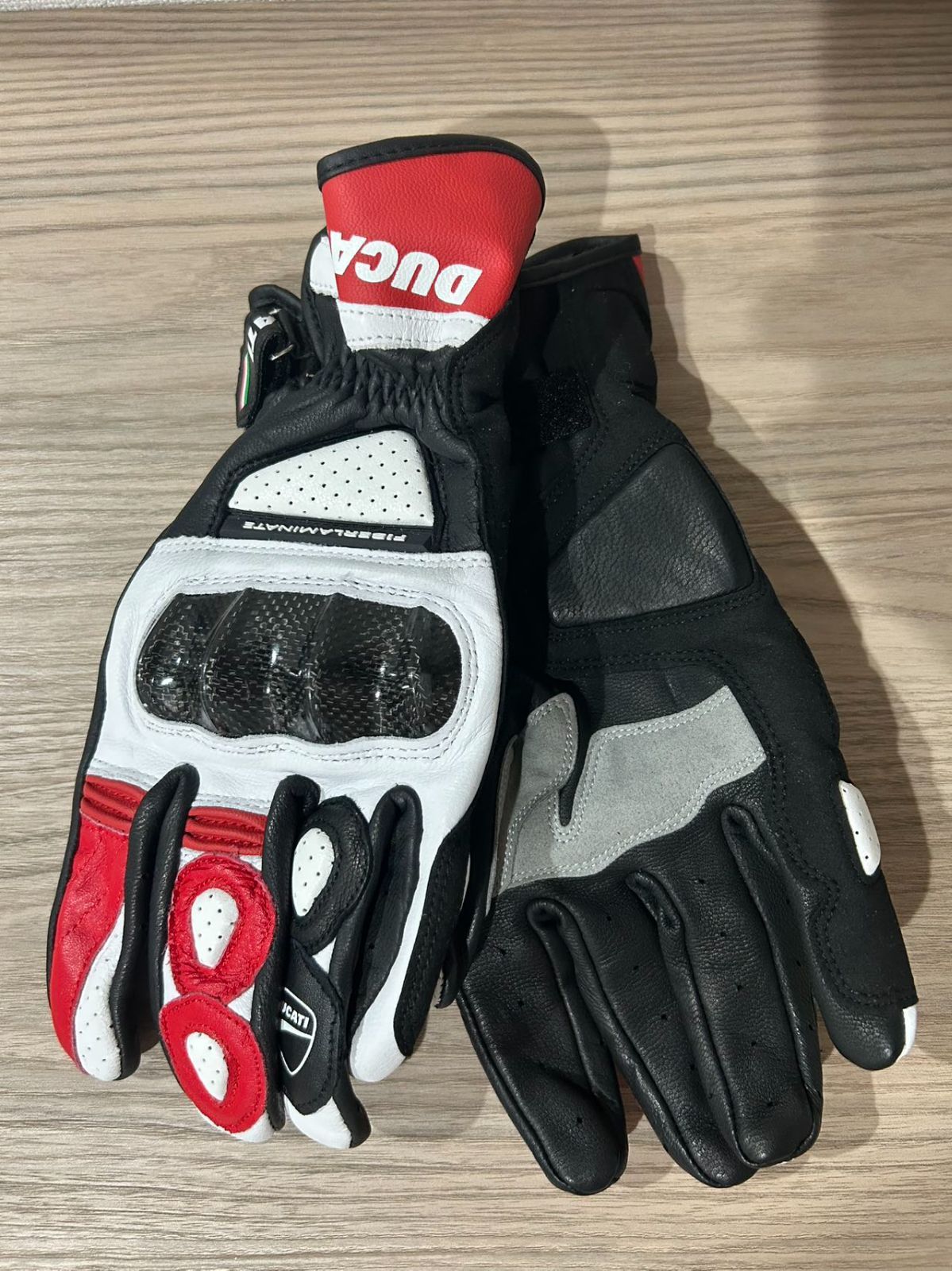 アウトレット L MotoGP DUCATI RACING レーシング グローブ Gloves オートバイ レザー 手袋 バイクウエア 装備 防護 防風