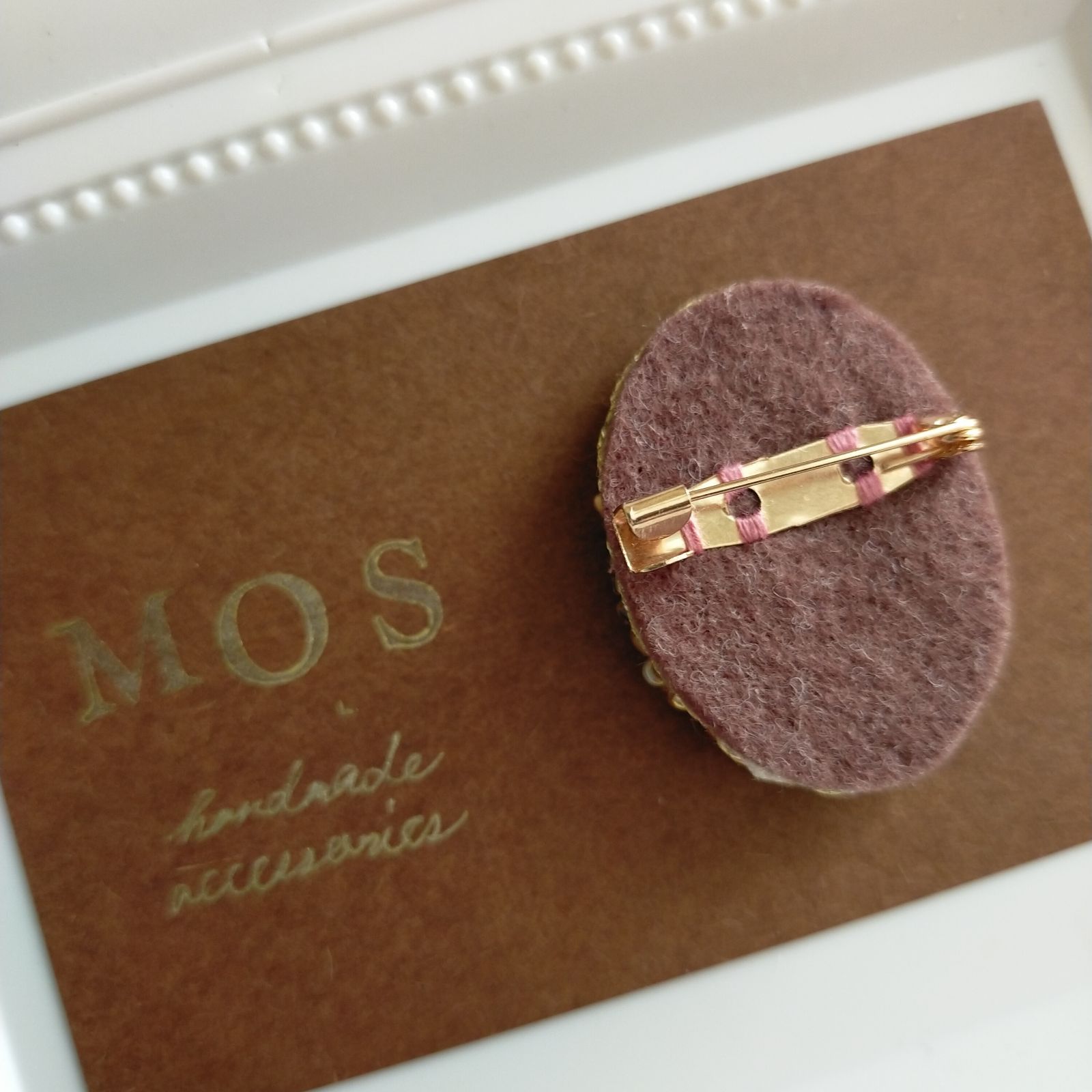 手刺繍ブローチ ビジュー ビーズ スパンコール フラワーデザイン 着物  