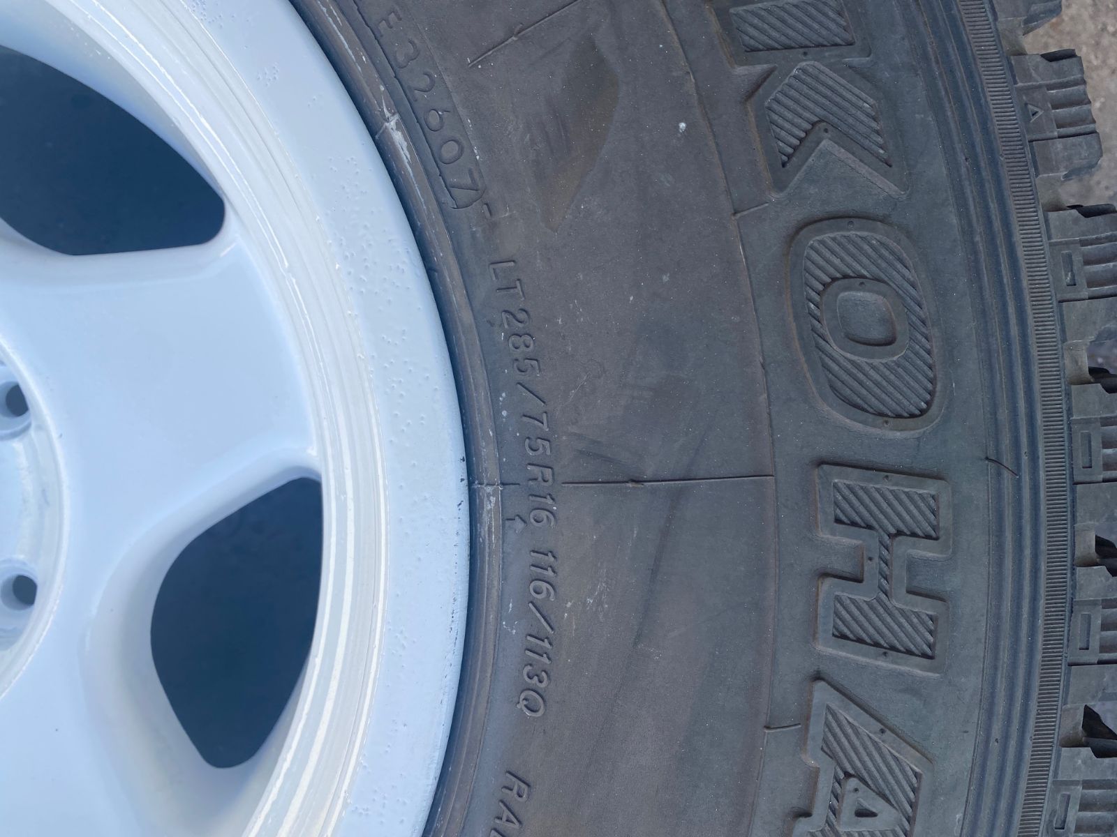 75R16 スタッドレス